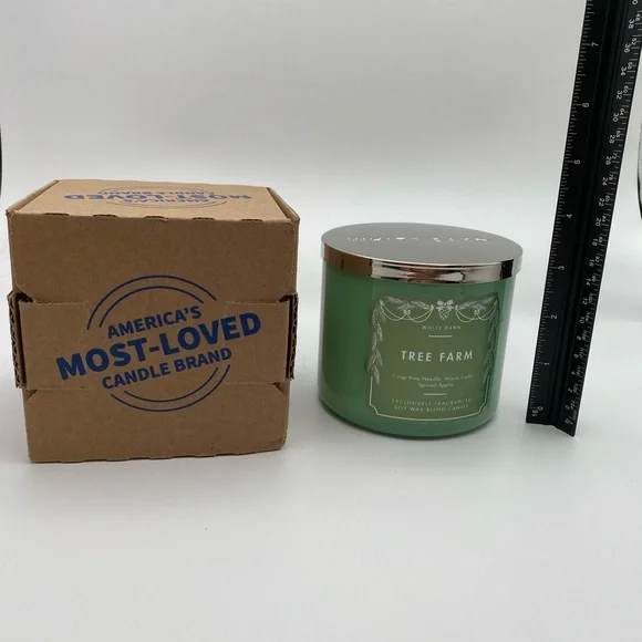 White Barn Bath & Body Works Tree Farm 3-Wick Candle 14.5oz NWT and box - Picture 4 of 4